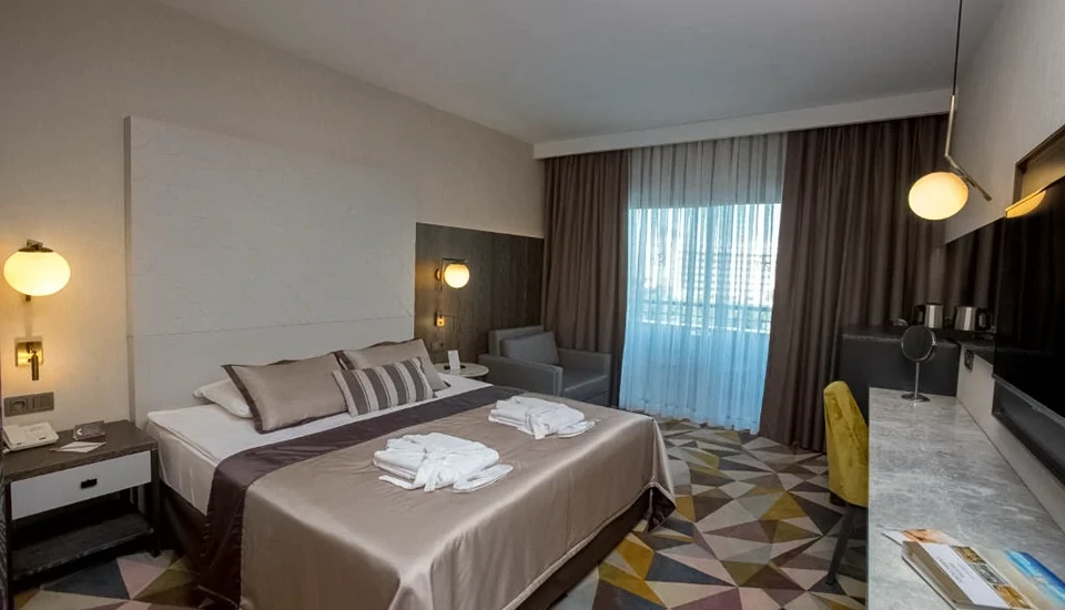 هتل فیم رزیدنس لارا اند اسپا آنتالیا